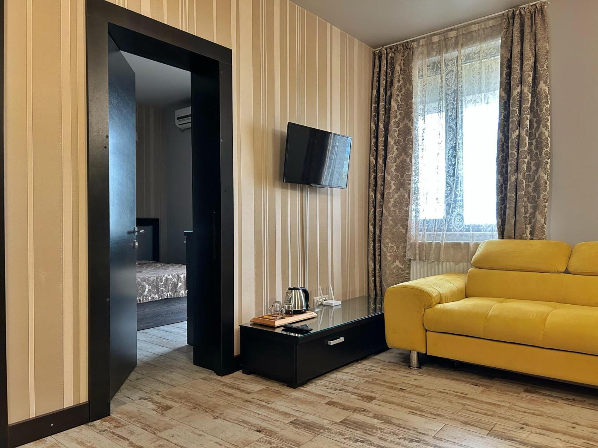 Vila Andrei تيشيرغيول المظهر الخارجي الصورة